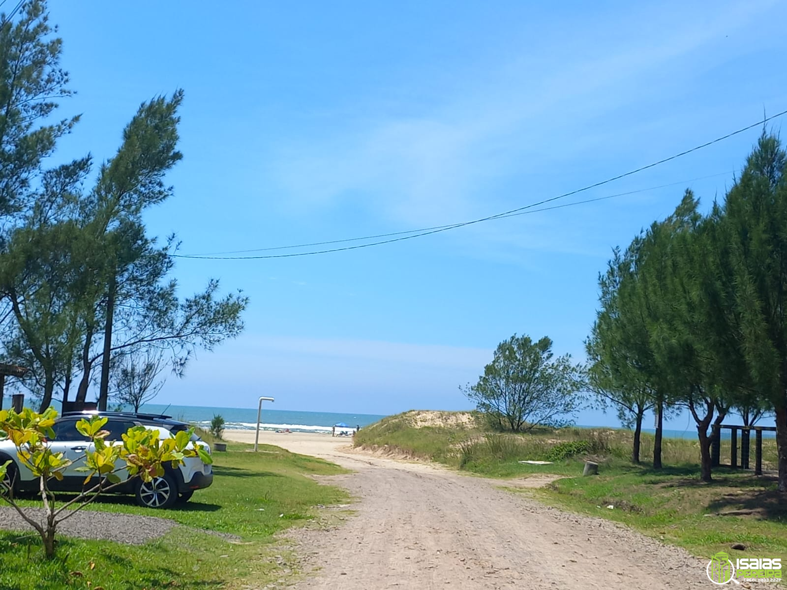 Vendem-se dois terrenos na praia de Balneario Arroio do  Silva-Sc