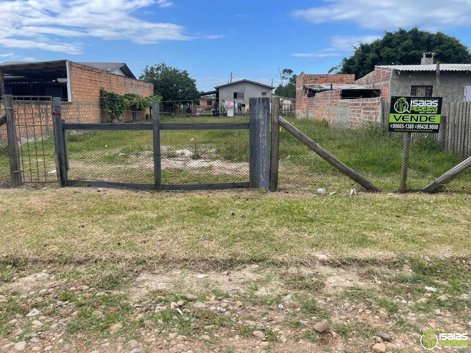 TERRENO NA PRAIA  DE BALNEARIO ARROIO DO SILVA-SC COM CONDIÇÕES DE FINANCIAMENTO PELA CAIXA ECONOMICA FEDERAL!