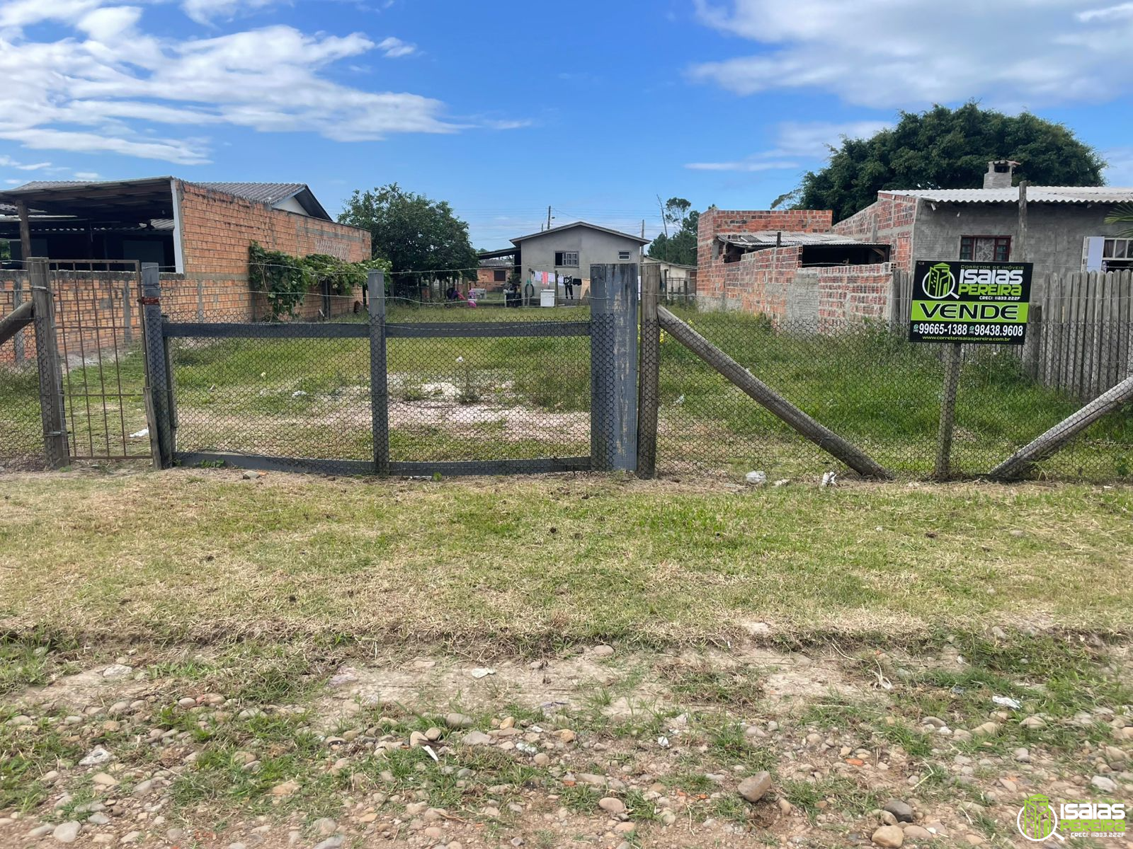 TERRENO NA PRAIA  DE BALNEARIO ARROIO DO SILVA-SC COM CONDIÇÕES DE FINANCIAMENTO PELA CAIXA ECONOMICA FEDERAL!