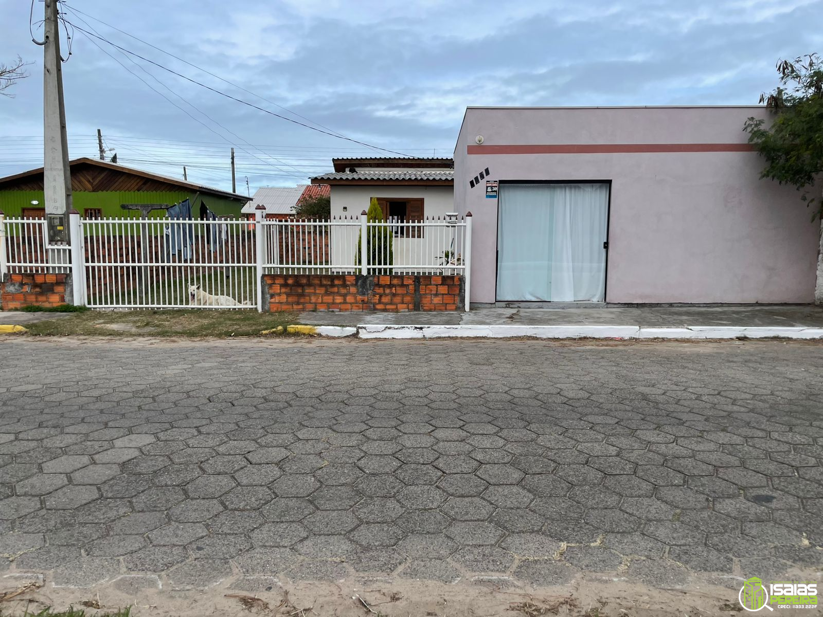 OPORTUNIDADE RARA NO LITORAL! CASA + SALA COMERCIAL POR APENAS R$ 230.000