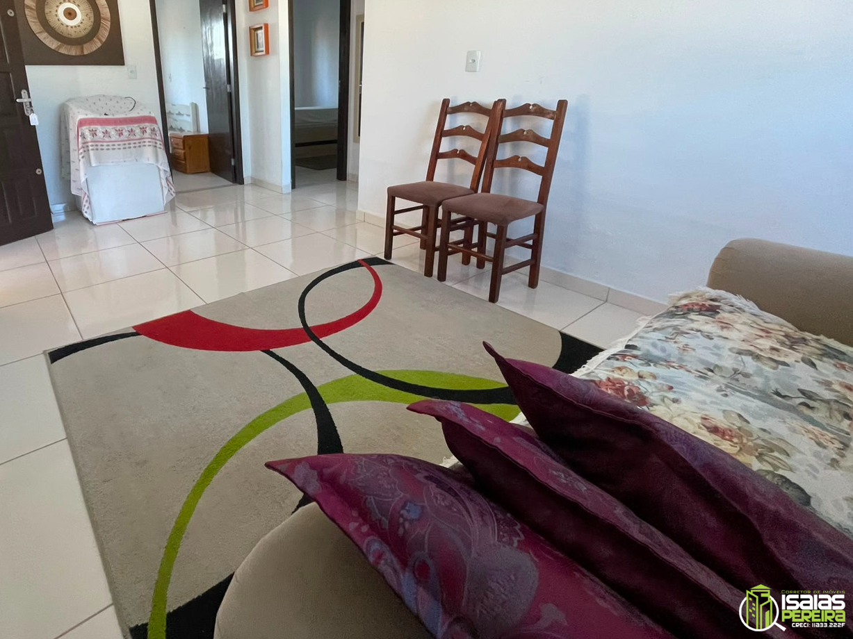 OPORTUNIDADE DE CASA NO CENTRO DE BALNEÁRIO ARROIO DO SILVA-SC!