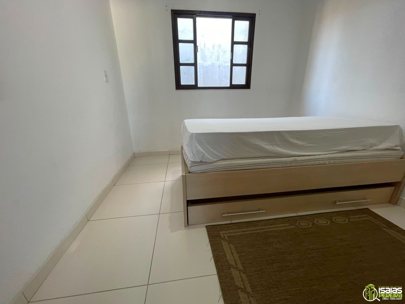 OPORTUNIDADE DE CASA NO CENTRO DE BALNEÁRIO ARROIO DO SILVA-SC!