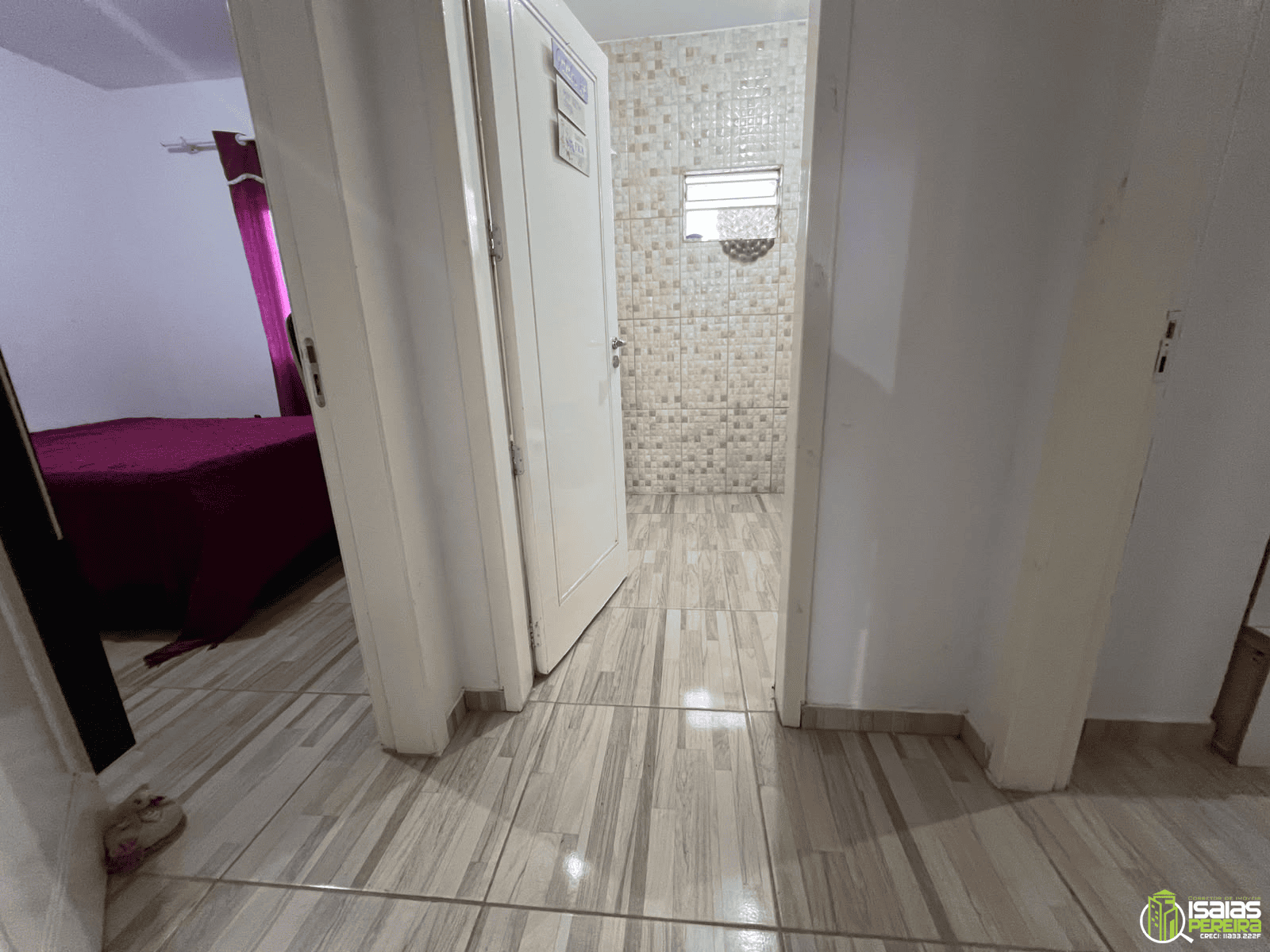 VENDE-SE CASA DE ESQUINA NA PRAIA DE BALNEARIO ARROIO DO SILVA-SC