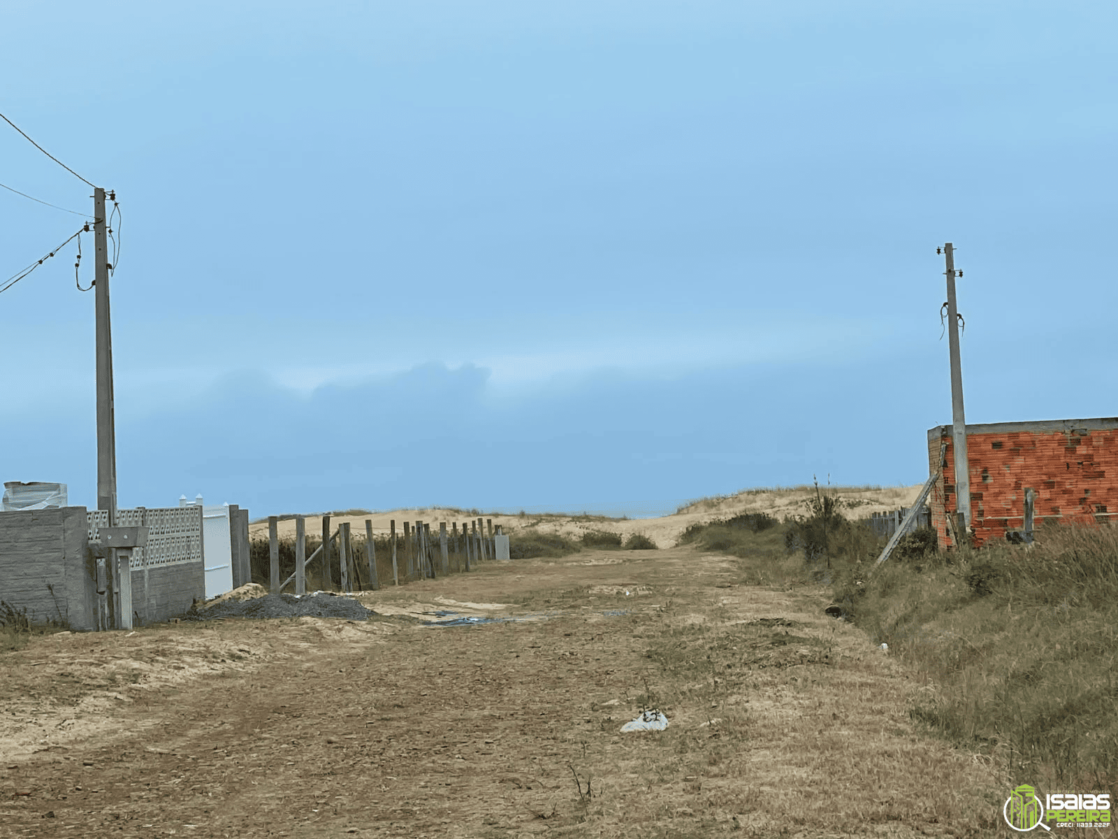 TERRENO ESCRITURADO NA SEGUNDA QUADRA DO MAR À VENDA – PRAIA SANTA HELENA | BALNEÁRIO ARROIO DO SILVA – SC