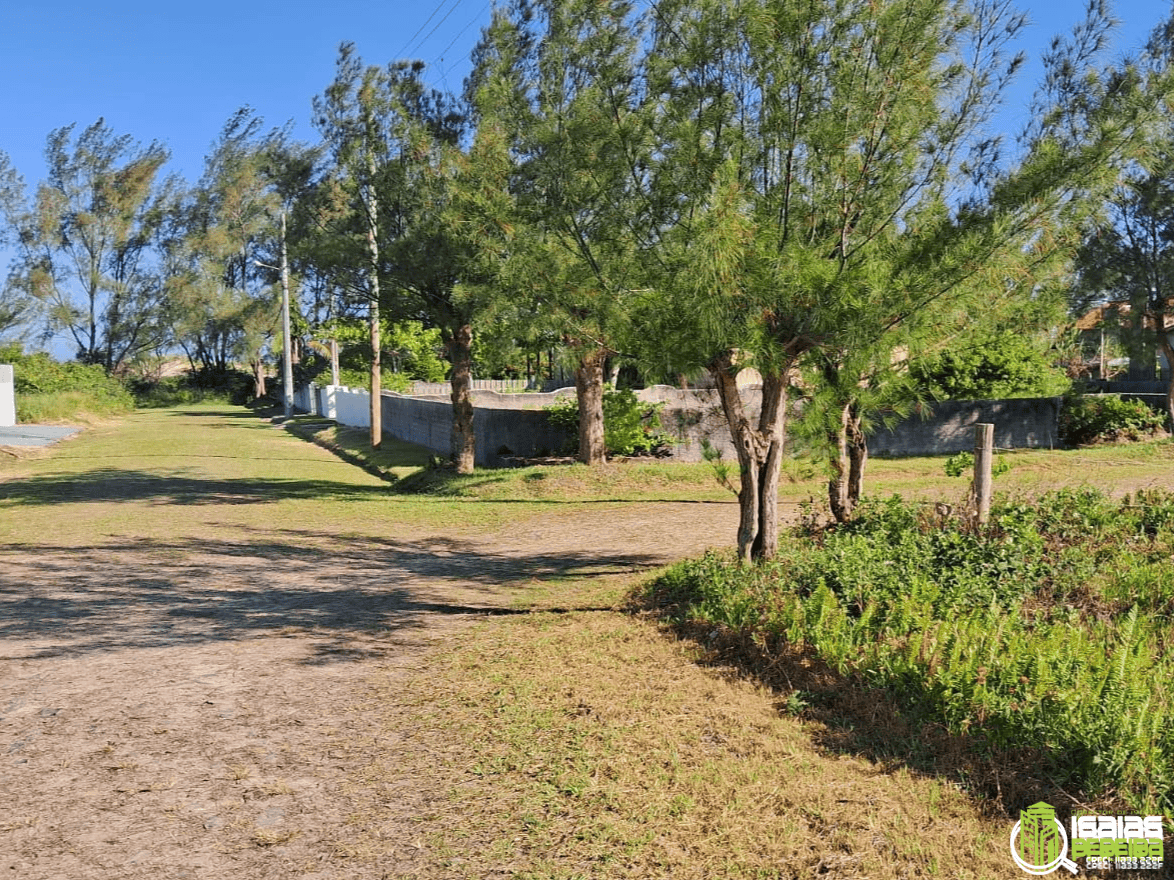 terreno  de esquina á venda-Balneario Arroio do Silva SC-Praia do lagoinhas