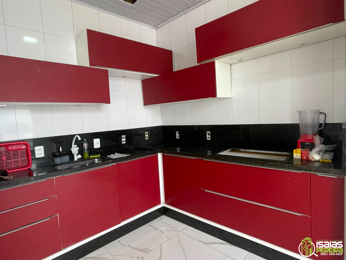 CASA COM PISCINA À VENDA EM BALNEÁRIO ARROIO DO SILVA – SC