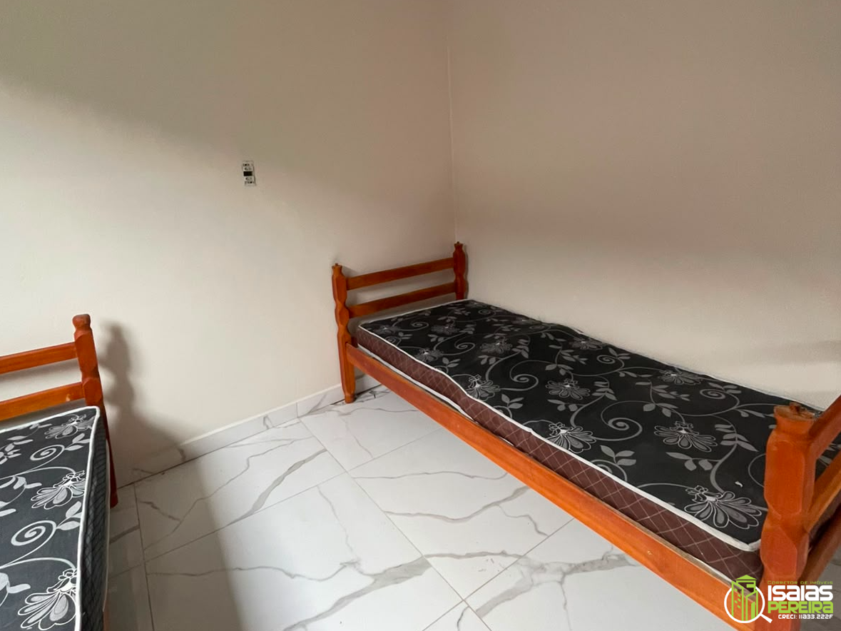 CASA COM PISCINA À VENDA EM BALNEÁRIO ARROIO DO SILVA – SC
