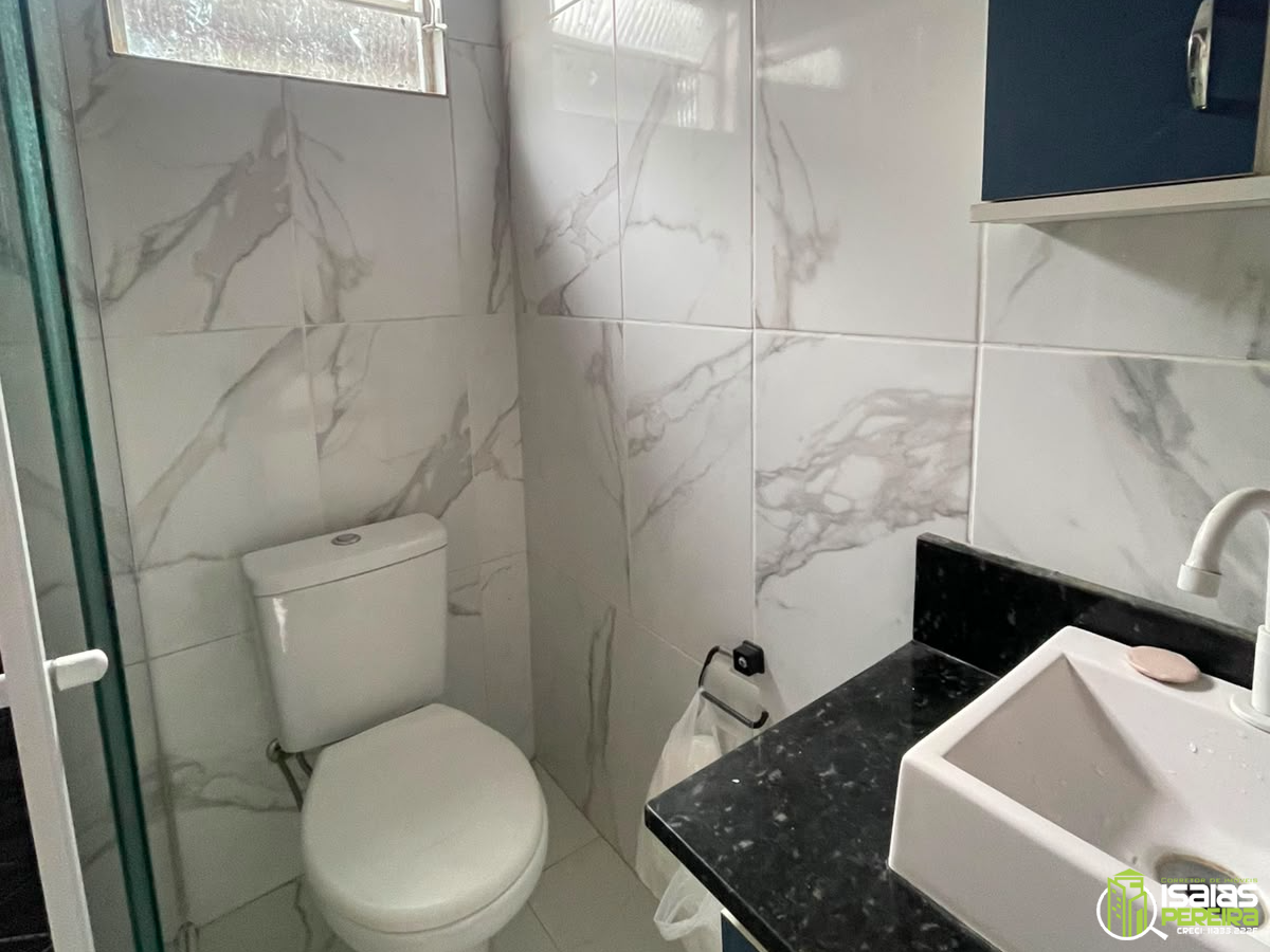 CASA COM PISCINA À VENDA EM BALNEÁRIO ARROIO DO SILVA – SC
