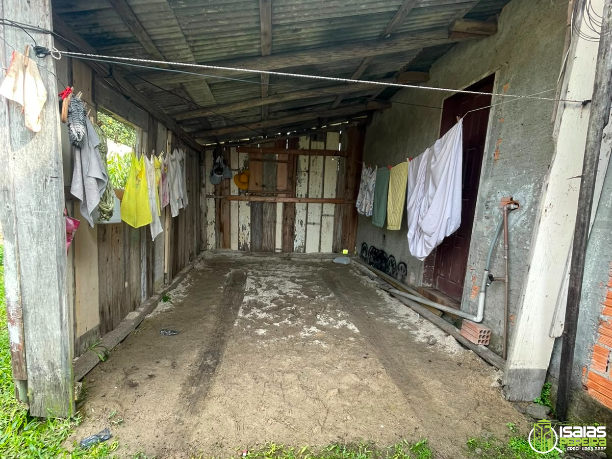 CASA À VENDA  NA PRAIA DE  BALNEÁRIO ARROIO DO SILVA – SC