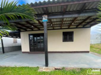 CASA À VENDA EM BALNEÁRIO ARROIO DO SILVA – SC