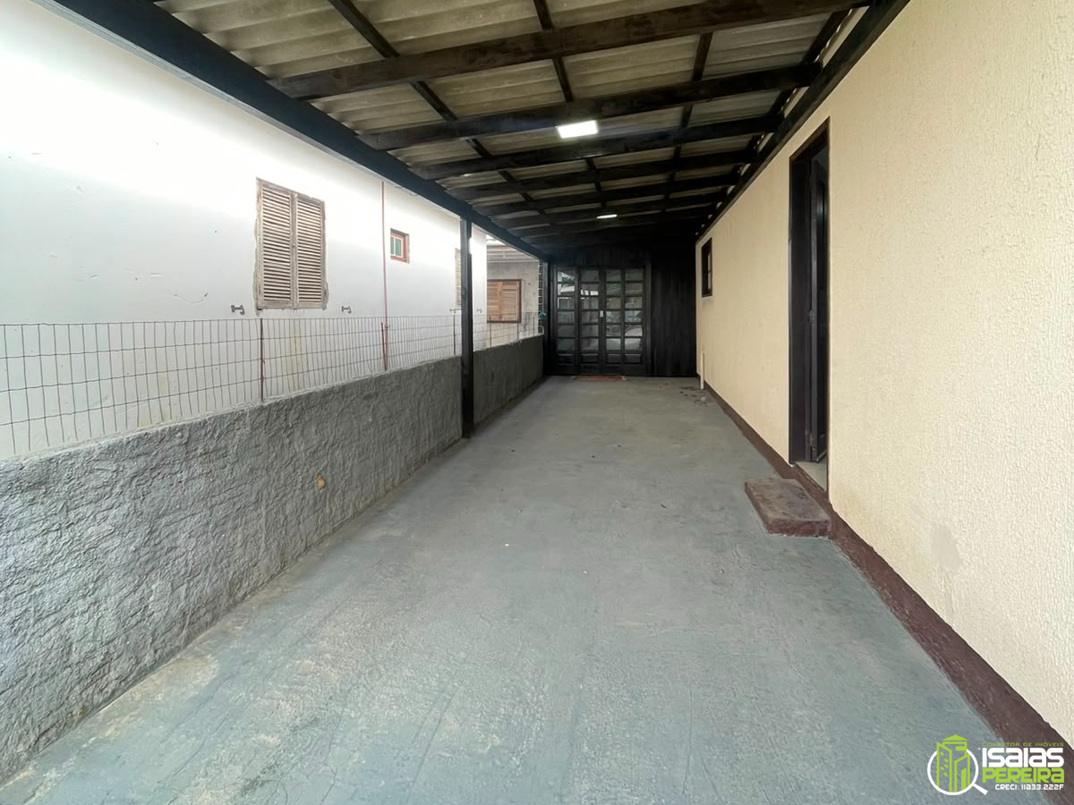 CASA À VENDA EM BALNEÁRIO ARROIO DO SILVA – SC